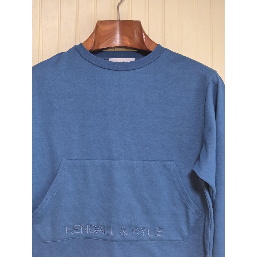 Kendall & Kylie Sweatshirt Womens Juniors Medium Blue Pocket Cropped Pullover